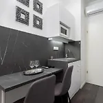 Vp12 * Budapest